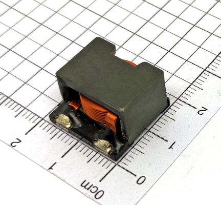 ตัวเหนี่ยวนำกระแสไฟสูงกระแสตรงแบบแบน SMD สำหรับตัวแปลง DC