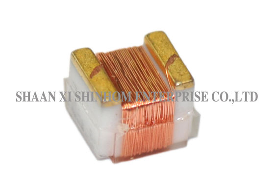 Surface Mount Wire แผลตัวเหนี่ยวนำชิปที่กำหนดเองเหนี่ยวนำ SRF ที่ยอดเยี่ยม