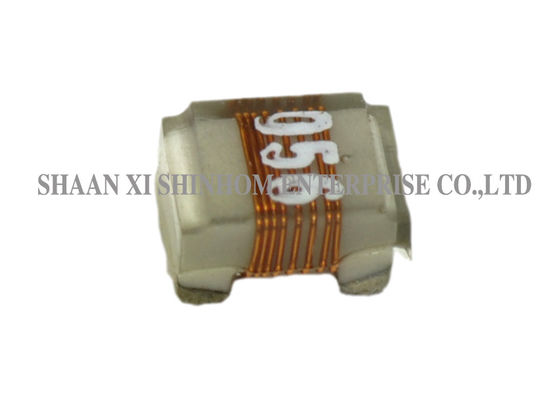 Surface Mount Wire แผลตัวเหนี่ยวนำชิปที่กำหนดเองเหนี่ยวนำ SRF ที่ยอดเยี่ยม